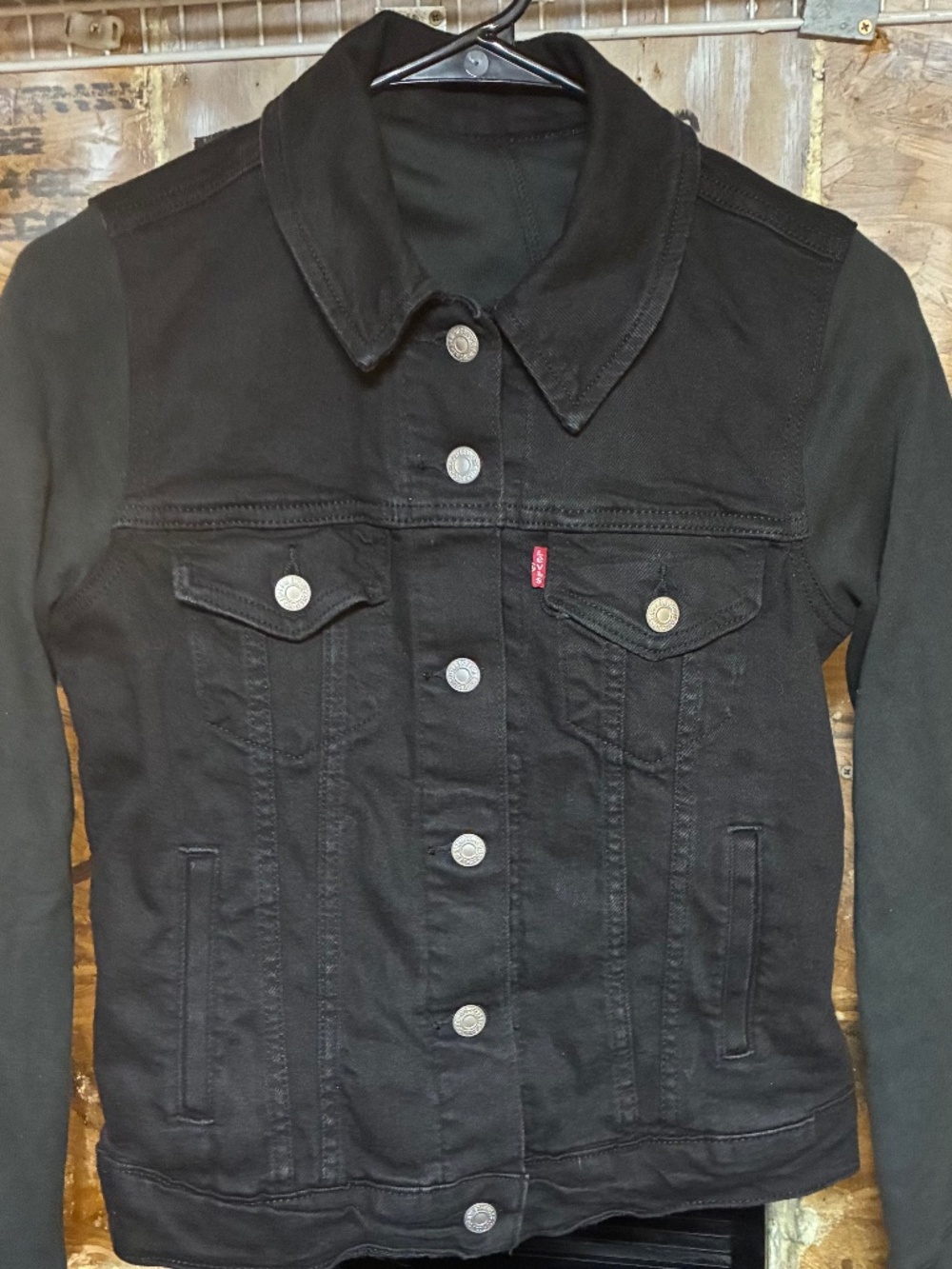 Women’s Levi’s black denim hooded trucker jacket